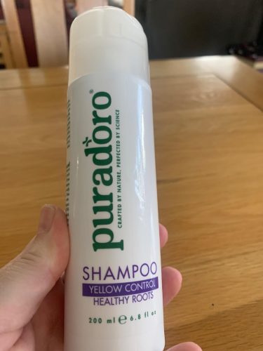Anti-Yellow Shampoo & Sundt Hår – Neutraliserer gule nuancer, lysner blond og gråt hår 200ml photo review